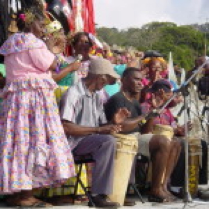 Congo Chorus and Drummers
